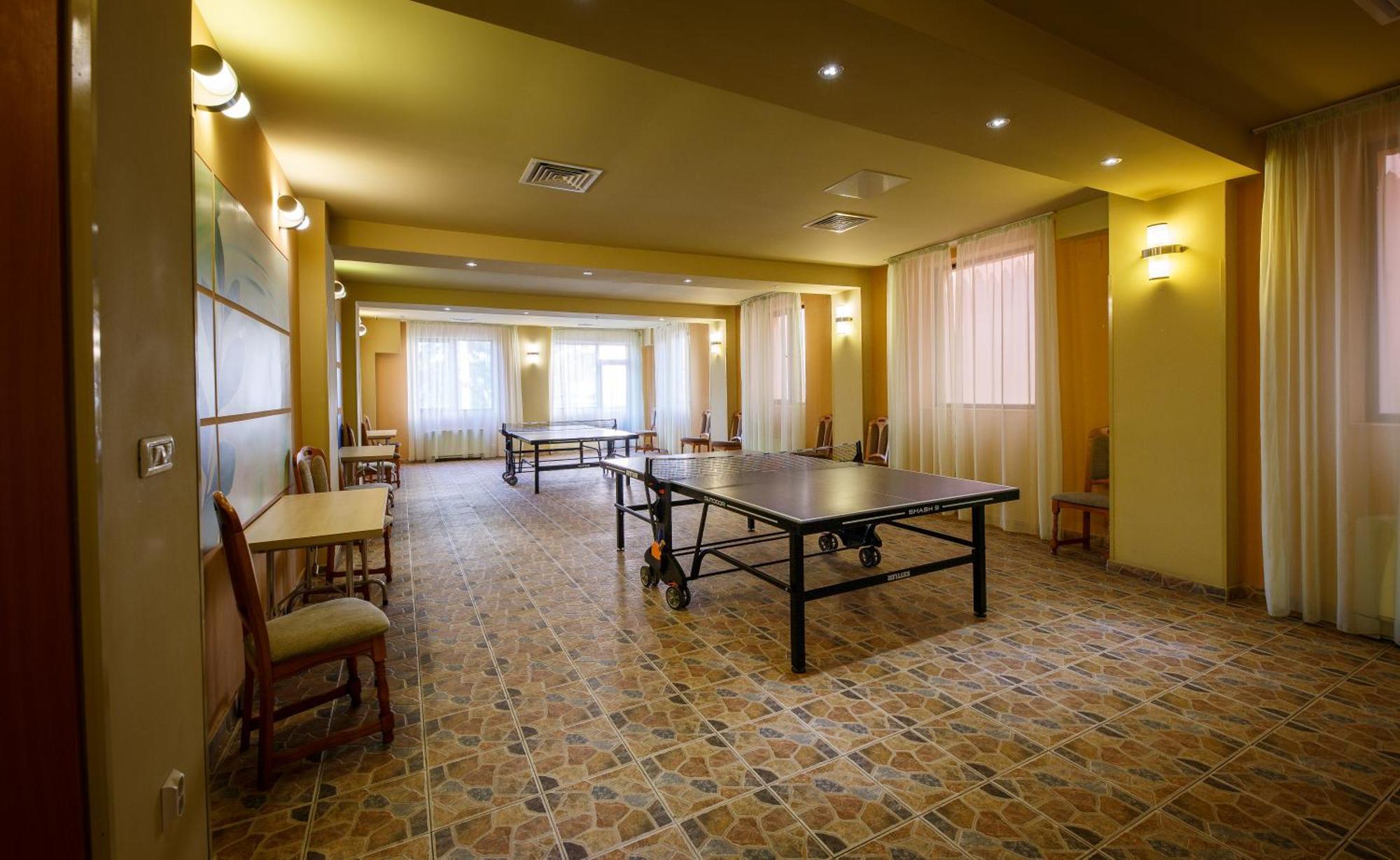 Eden Grand Resort Predeal Eksteriør billede