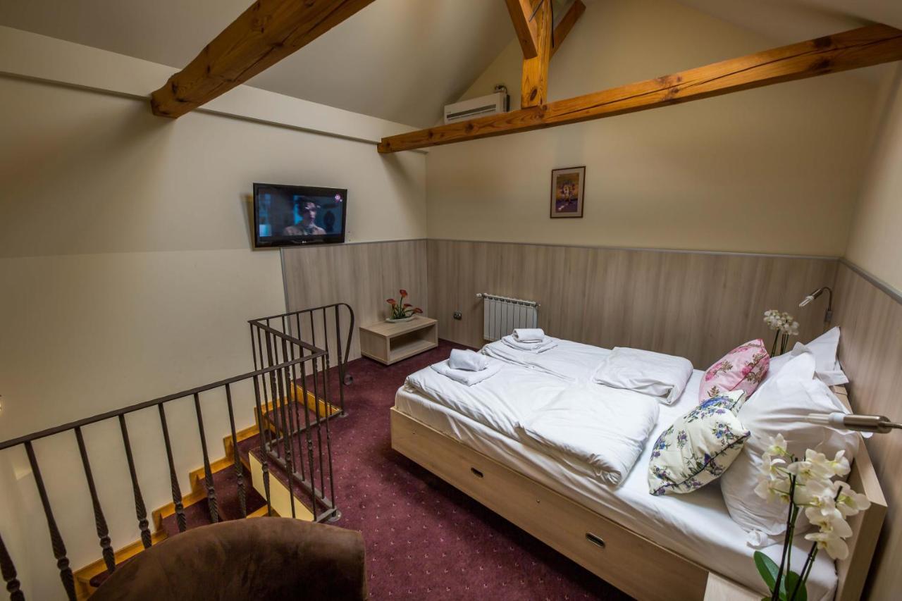 Eden Grand Resort Predeal Eksteriør billede