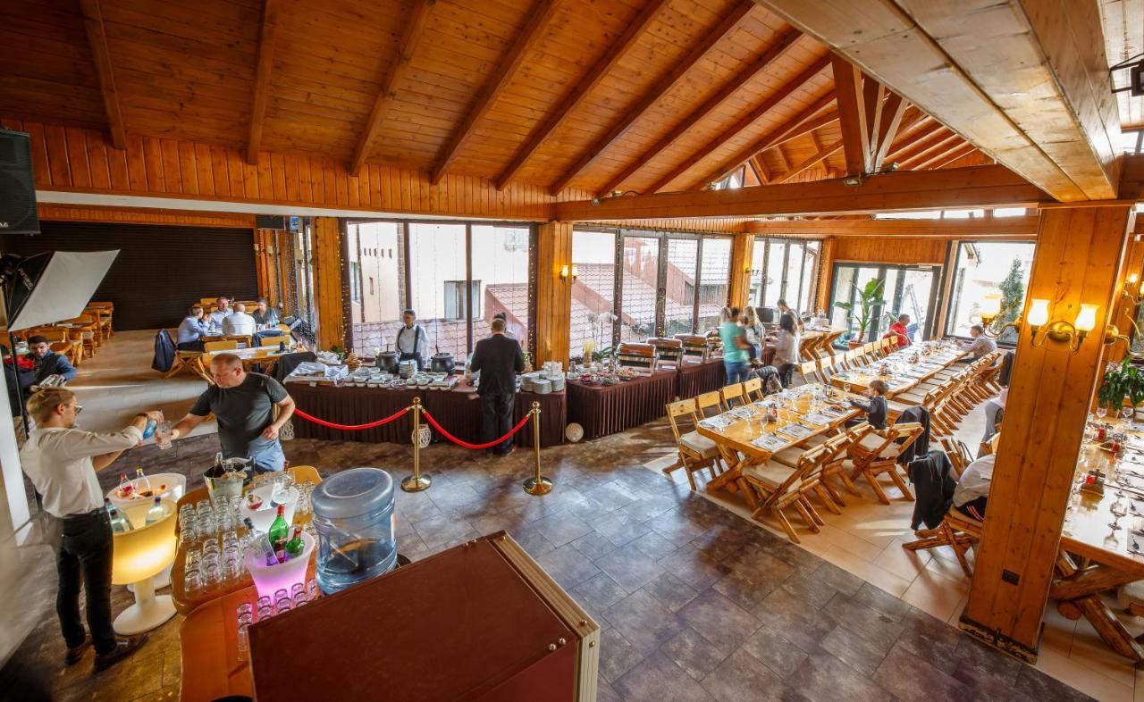 Eden Grand Resort Predeal Eksteriør billede