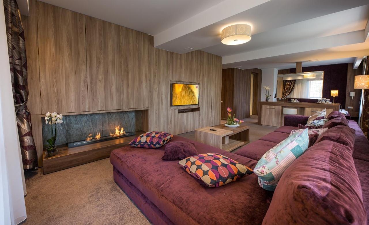 Eden Grand Resort Predeal Eksteriør billede